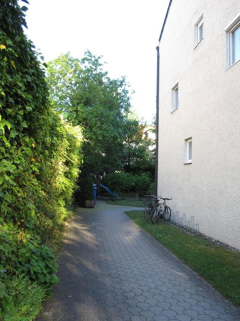 Prenájom bytu 1-izbový 56 m², Quagliostr.11, München, Bavorsko Prenájom bytu 1-izbový 56 m², Quagliostr.11, München, Bavorsko
