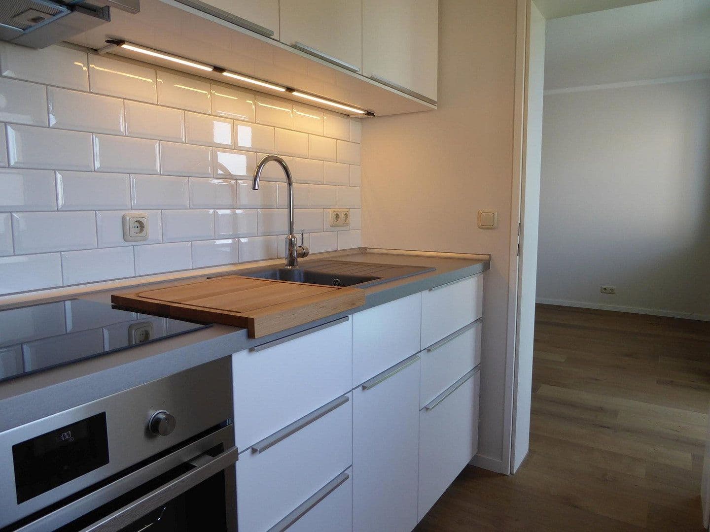 Prenájom bytu 1-izbový 42 m², Wiesbaden, Hesensko Prenájom bytu 1-izbový 42 m², Wiesbaden, Hesensko
