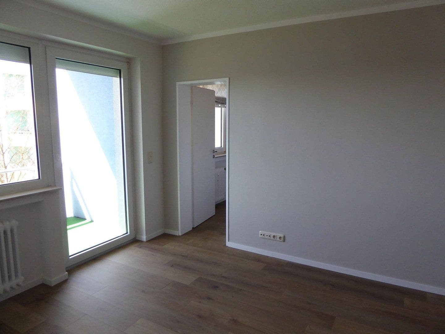 Prenájom bytu 1-izbový 42 m², Wiesbaden, Hesensko Prenájom bytu 1-izbový 42 m², Wiesbaden, Hesensko