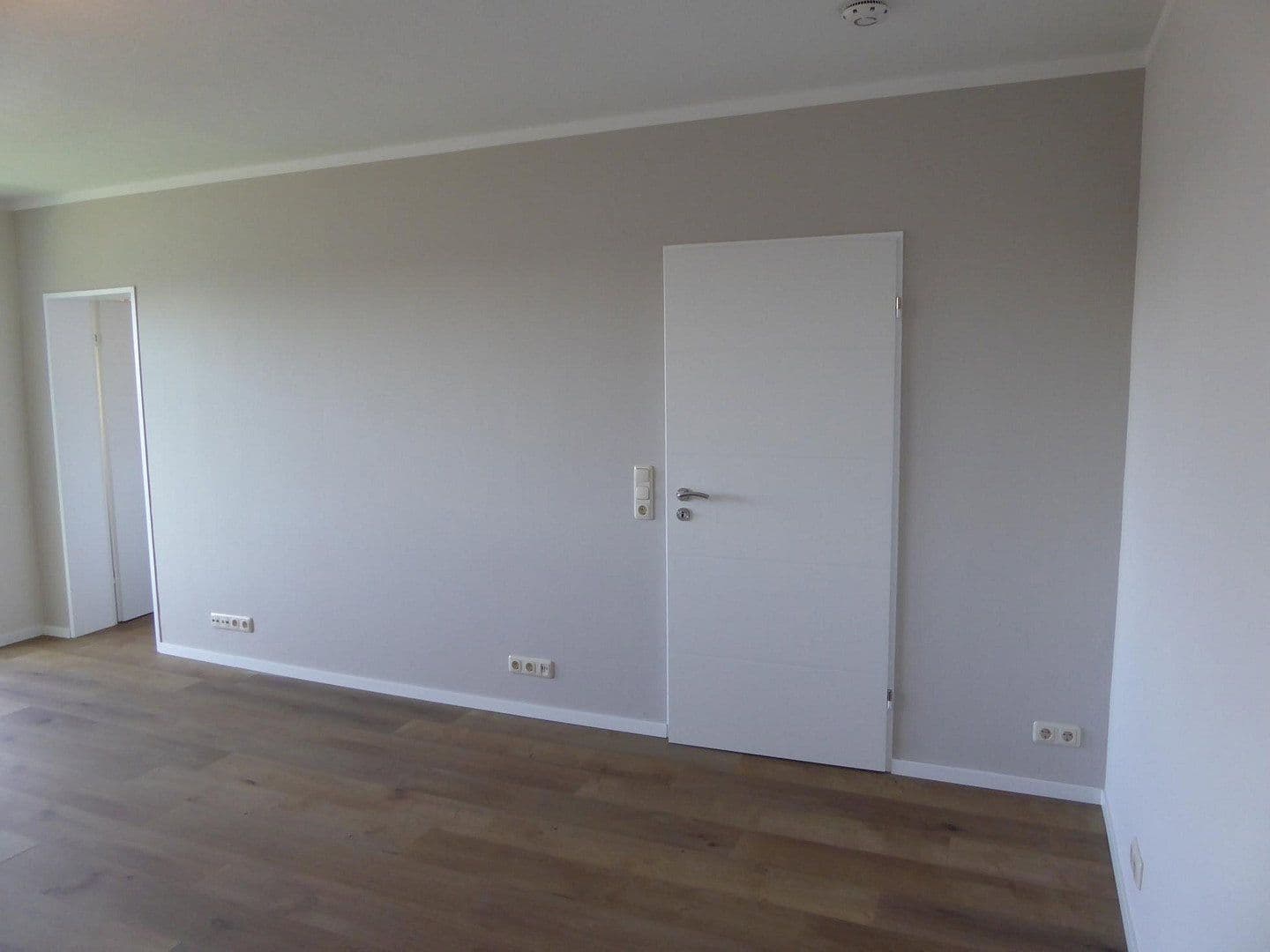 Prenájom bytu 1-izbový 42 m², Wiesbaden, Hesensko Prenájom bytu 1-izbový 42 m², Wiesbaden, Hesensko