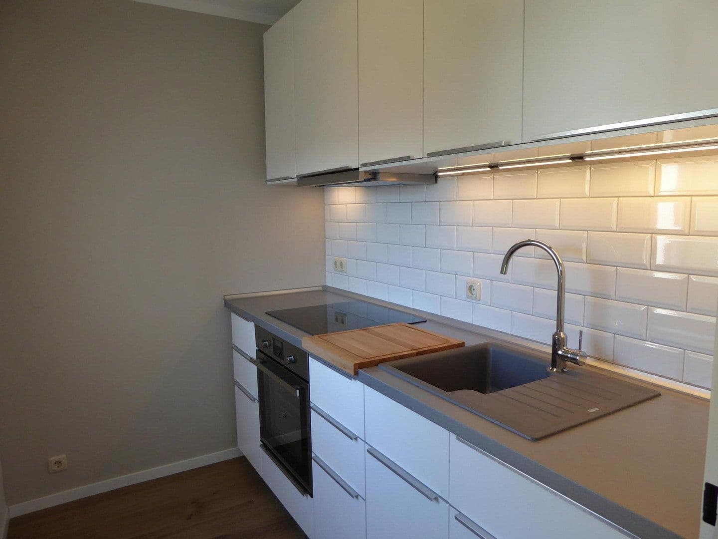 Prenájom bytu 1-izbový 42 m², Wiesbaden, Hesensko Prenájom bytu 1-izbový 42 m², Wiesbaden, Hesensko