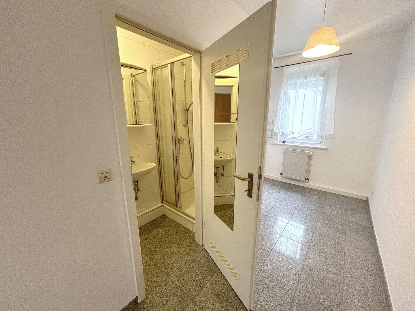 Prenájom bytu 1-izbový 22 m², Kornwestheim, Bádensko-Wurttembersko Prenájom bytu 1-izbový 22 m², Kornwestheim, Bádensko-Wurttembersko