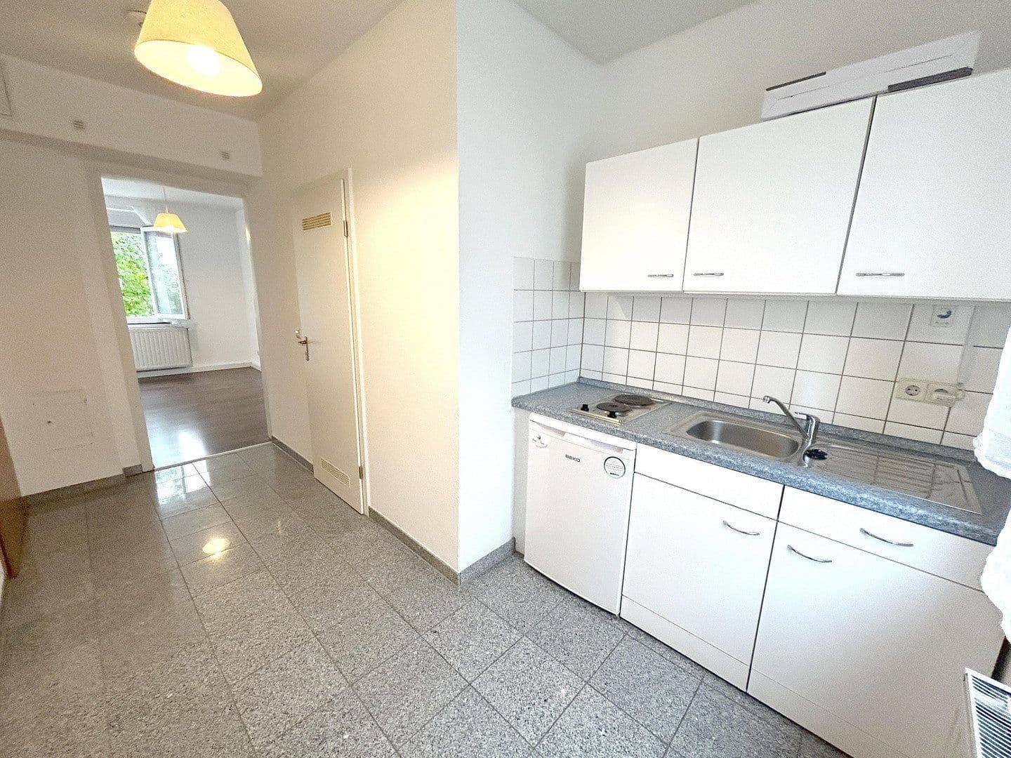 Prenájom bytu 1-izbový 22 m², Kornwestheim, Bádensko-Wurttembersko Prenájom bytu 1-izbový 22 m², Kornwestheim, Bádensko-Wurttembersko