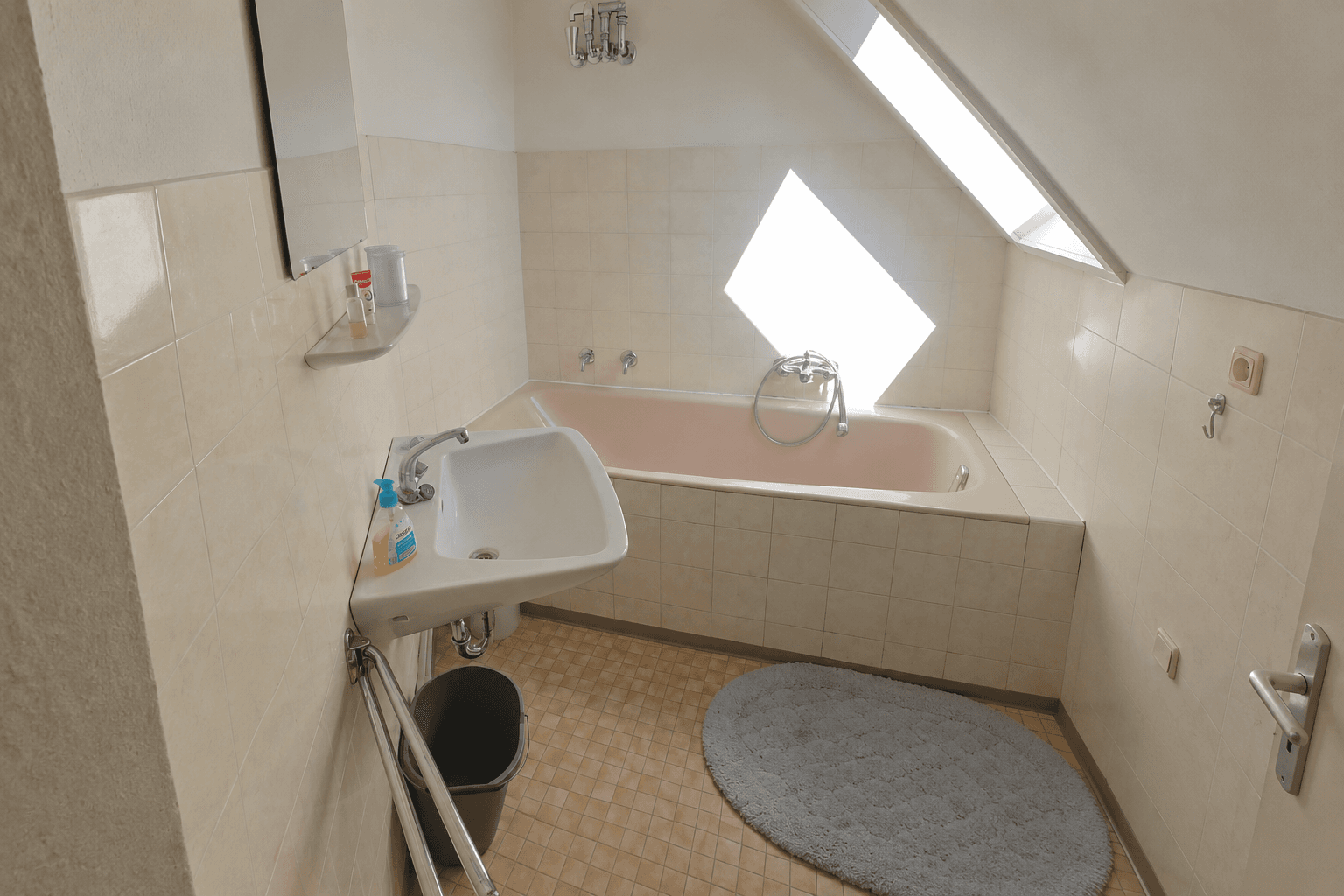 Predaj bytu 3-izbový 64 m², Kirchheim unter Teck, Bádensko-Wurttembersko Predaj bytu 3-izbový 64 m², Kirchheim unter Teck, Bádensko-Wurttembersko