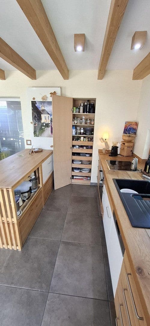 Predaj domu 135 m², pozemok 716 m², Adelshofen, Bavorsko Predaj domu 135 m², pozemok 716 m², Adelshofen, Bavorsko