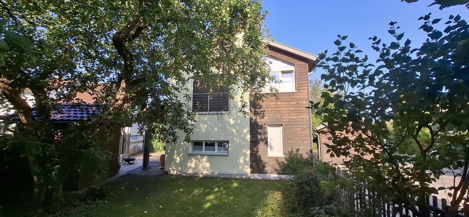 Predaj domu 135 m², pozemok 716 m², Adelshofen, Bavorsko Predaj domu 135 m², pozemok 716 m², Adelshofen, Bavorsko