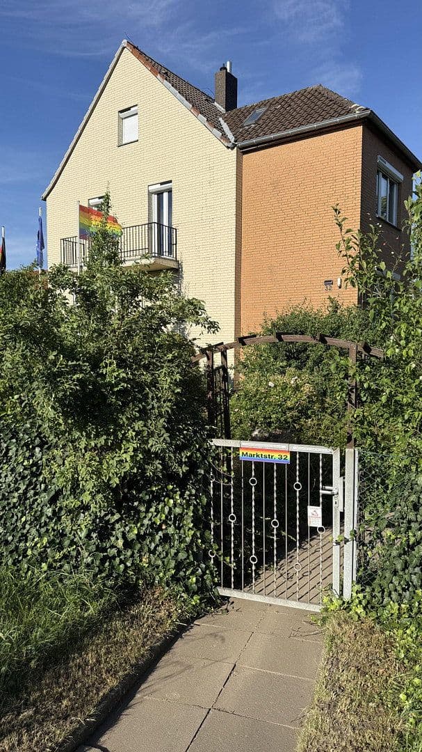 Predaj domu 200 m², pozemok 1.170 m², Sehnde, Dolné Sasko Predaj domu 200 m², pozemok 1.170 m², Sehnde, Dolné Sasko