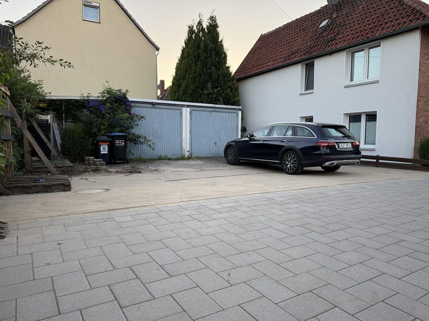 Predaj domu 200 m², pozemok 1.170 m², Sehnde, Dolné Sasko Predaj domu 200 m², pozemok 1.170 m², Sehnde, Dolné Sasko