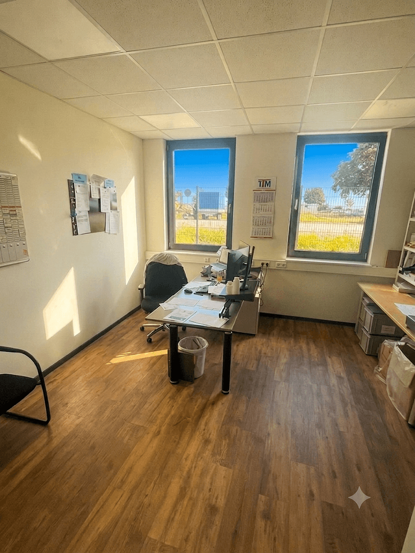 Prenájom kancelárie 140 m², Am Leimenweg 21, Maikammer, Porýnie-Falcko Prenájom kancelárie 140 m², Am Leimenweg 21, Maikammer, Porýnie-Falcko