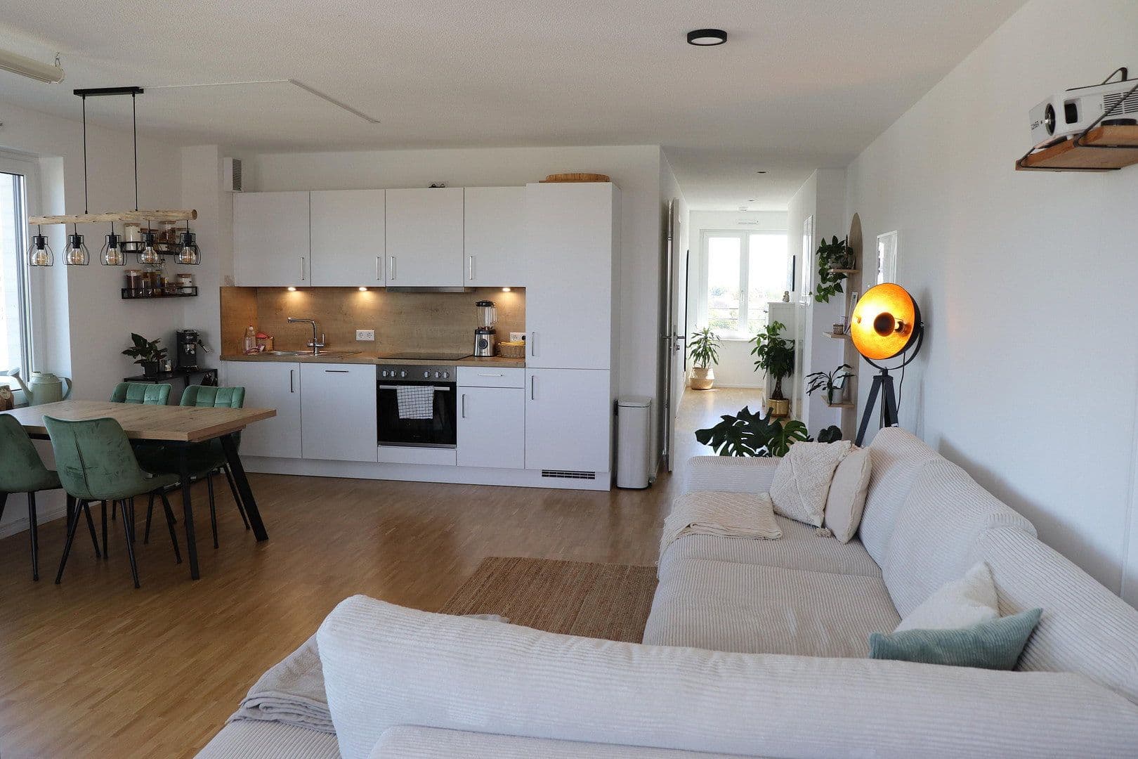 Prenájom bytu 2-izbový 78 m², Johanna-Dachs-Str. 36, Regensburg, Bavorsko Prenájom bytu 2-izbový 78 m², Johanna-Dachs-Str. 36, Regensburg, Bavorsko