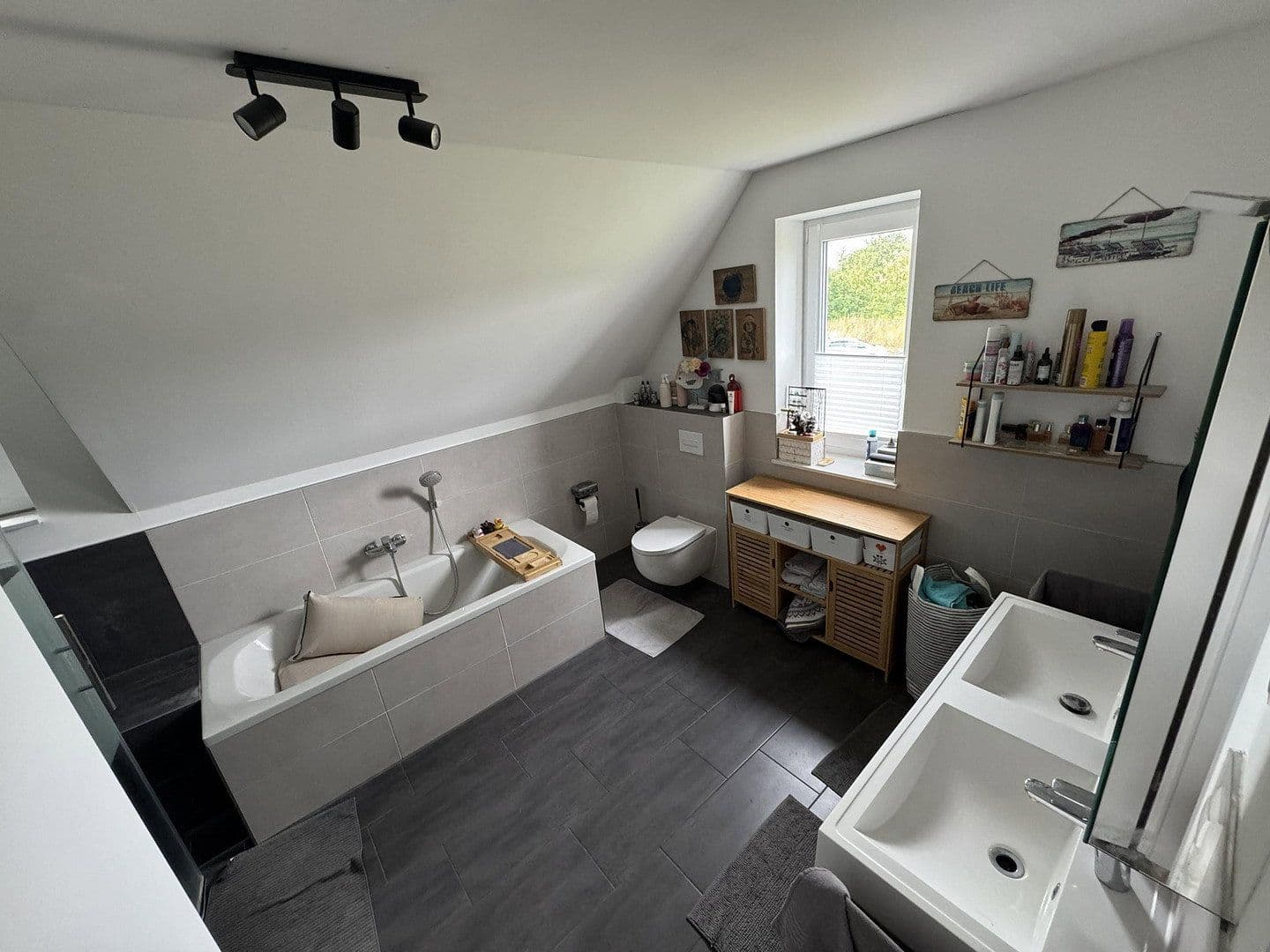 Predaj domu 149 m², pozemok 401 m², Hauptstraße 59b, Wesenberg, Šlezvicko-Holštajnsko Predaj domu 149 m², pozemok 401 m², Hauptstraße 59b, Wesenberg, Šlezvicko-Holštajnsko