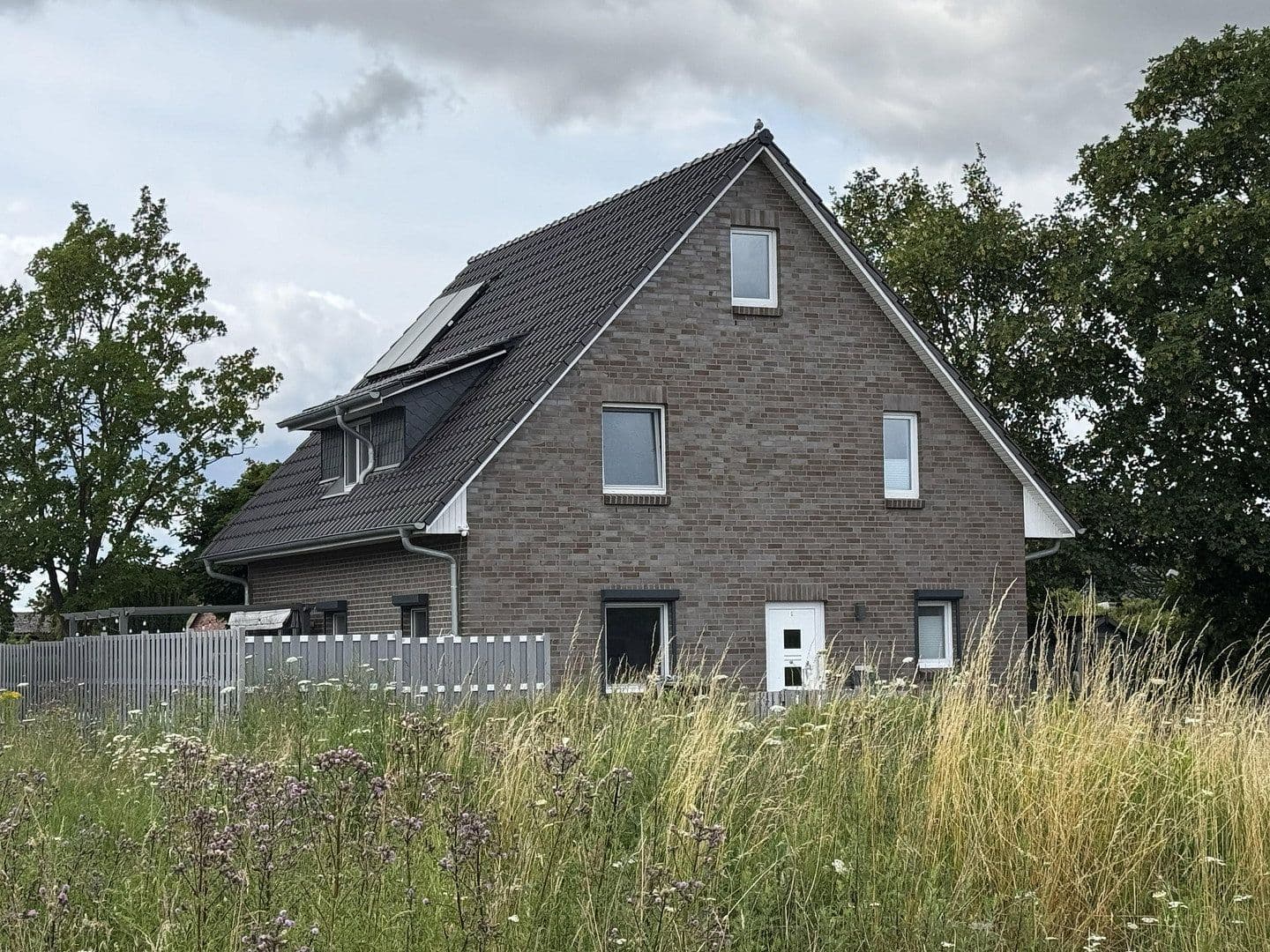 Predaj domu 149 m², pozemok 401 m², Hauptstraße 59b, Wesenberg, Šlezvicko-Holštajnsko Predaj domu 149 m², pozemok 401 m², Hauptstraße 59b, Wesenberg, Šlezvicko-Holštajnsko