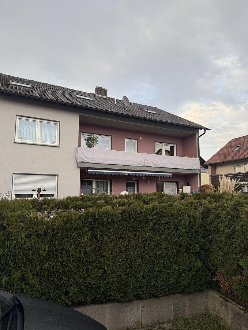 Predaj domu 290 m², pozemok 695 m², Neupotz, Porýnie-Falcko Predaj domu 290 m², pozemok 695 m², Neupotz, Porýnie-Falcko