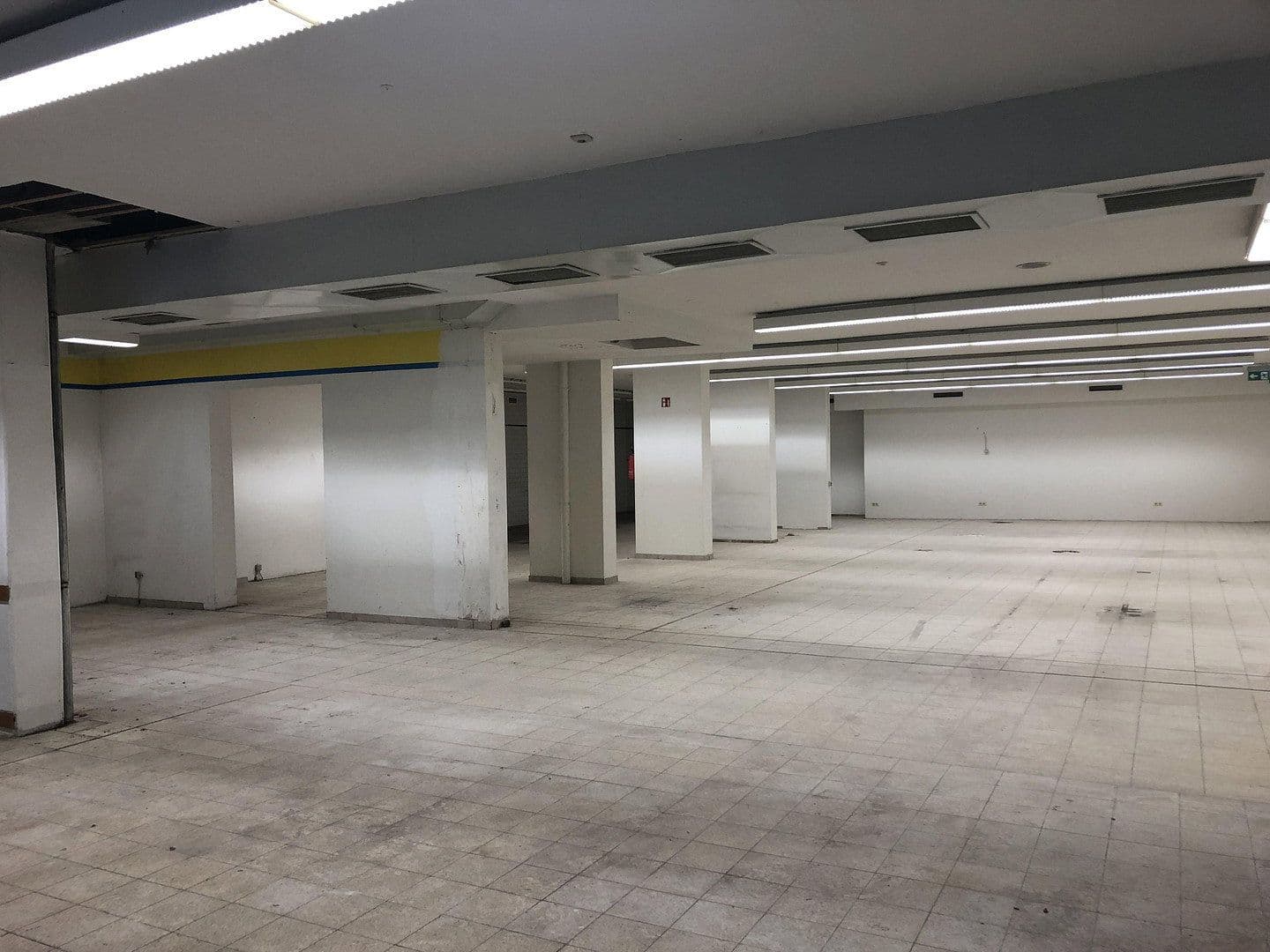 Prenájom nebytového priestoru 1.050 m², Ostlandstraße 2-10, Rendsburg, Šlezvicko-Holštajnsko Prenájom nebytového priestoru 1.050 m², Ostlandstraße 2-10, Rendsburg, Šlezvicko-Holštajnsko