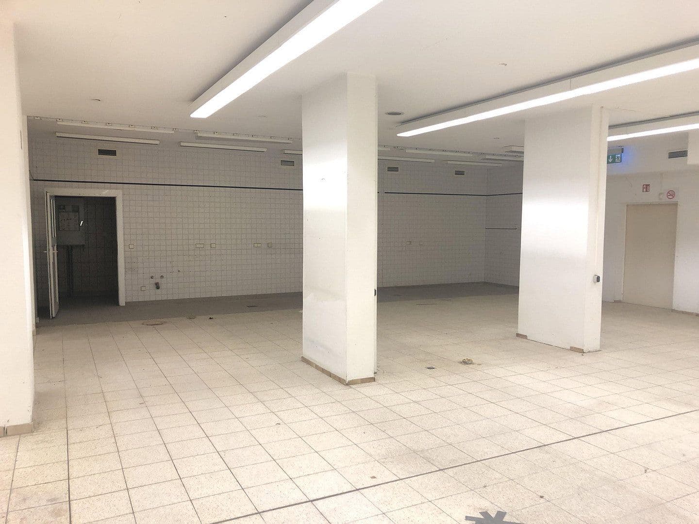 Prenájom nebytového priestoru 1.050 m², Ostlandstraße 2-10, Rendsburg, Šlezvicko-Holštajnsko Prenájom nebytového priestoru 1.050 m², Ostlandstraße 2-10, Rendsburg, Šlezvicko-Holštajnsko