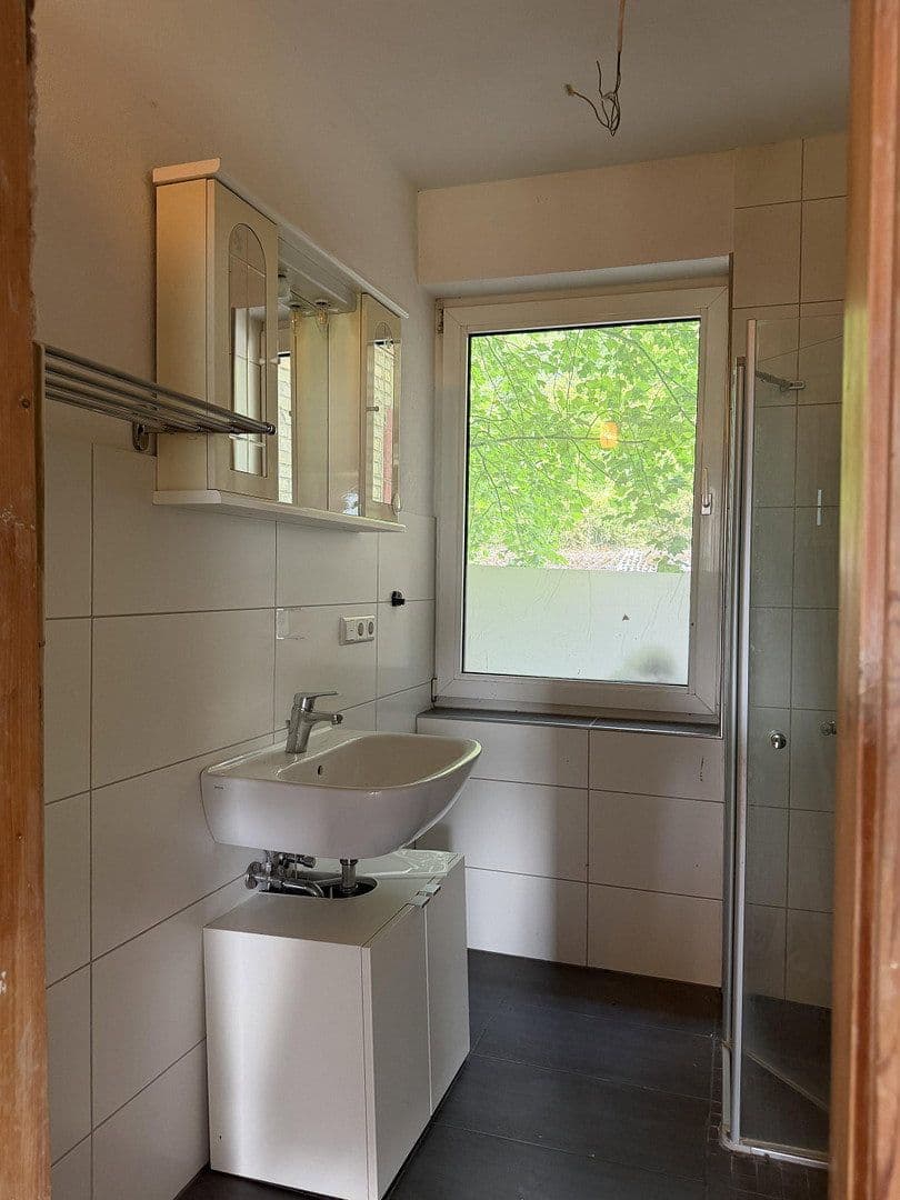Predaj domu 185 m², pozemok 3.358 m², Adelsheim, Bádensko-Wurttembersko Predaj domu 185 m², pozemok 3.358 m², Adelsheim, Bádensko-Wurttembersko