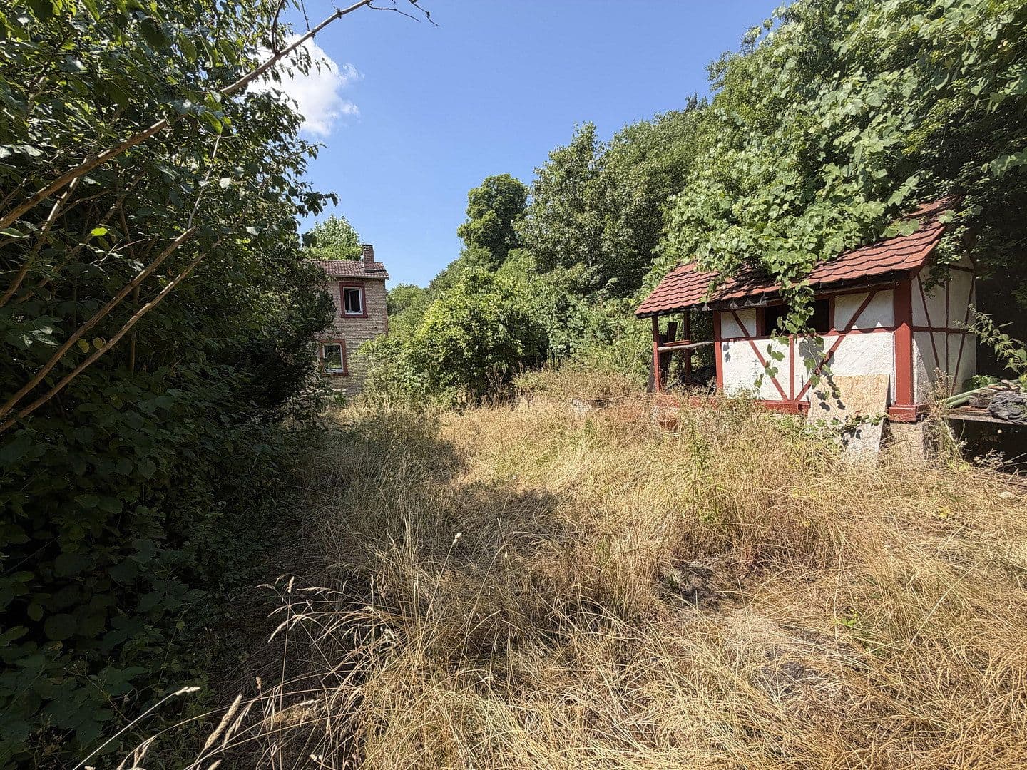 Predaj domu 185 m², pozemok 3.358 m², Adelsheim, Bádensko-Wurttembersko Predaj domu 185 m², pozemok 3.358 m², Adelsheim, Bádensko-Wurttembersko