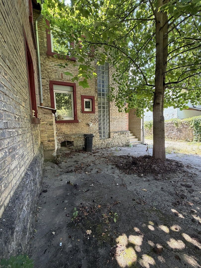 Predaj domu 185 m², pozemok 3.358 m², Adelsheim, Bádensko-Wurttembersko Predaj domu 185 m², pozemok 3.358 m², Adelsheim, Bádensko-Wurttembersko