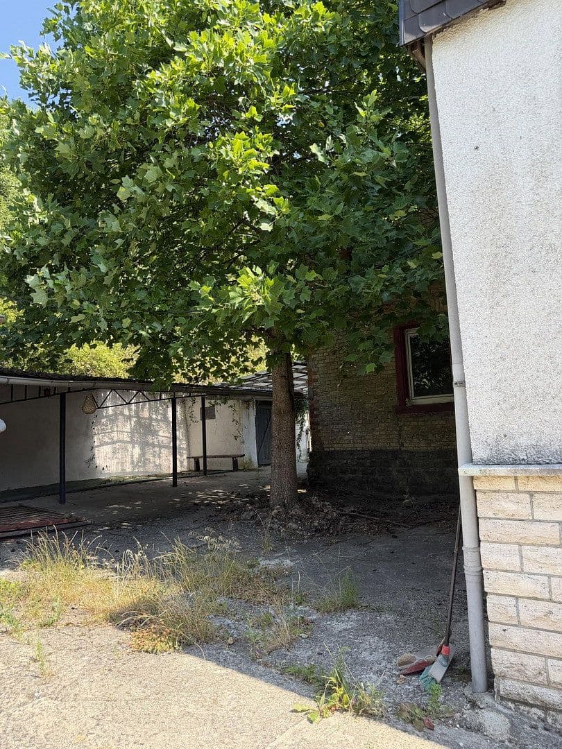 Predaj domu 185 m², pozemok 3.358 m², Adelsheim, Bádensko-Wurttembersko Predaj domu 185 m², pozemok 3.358 m², Adelsheim, Bádensko-Wurttembersko