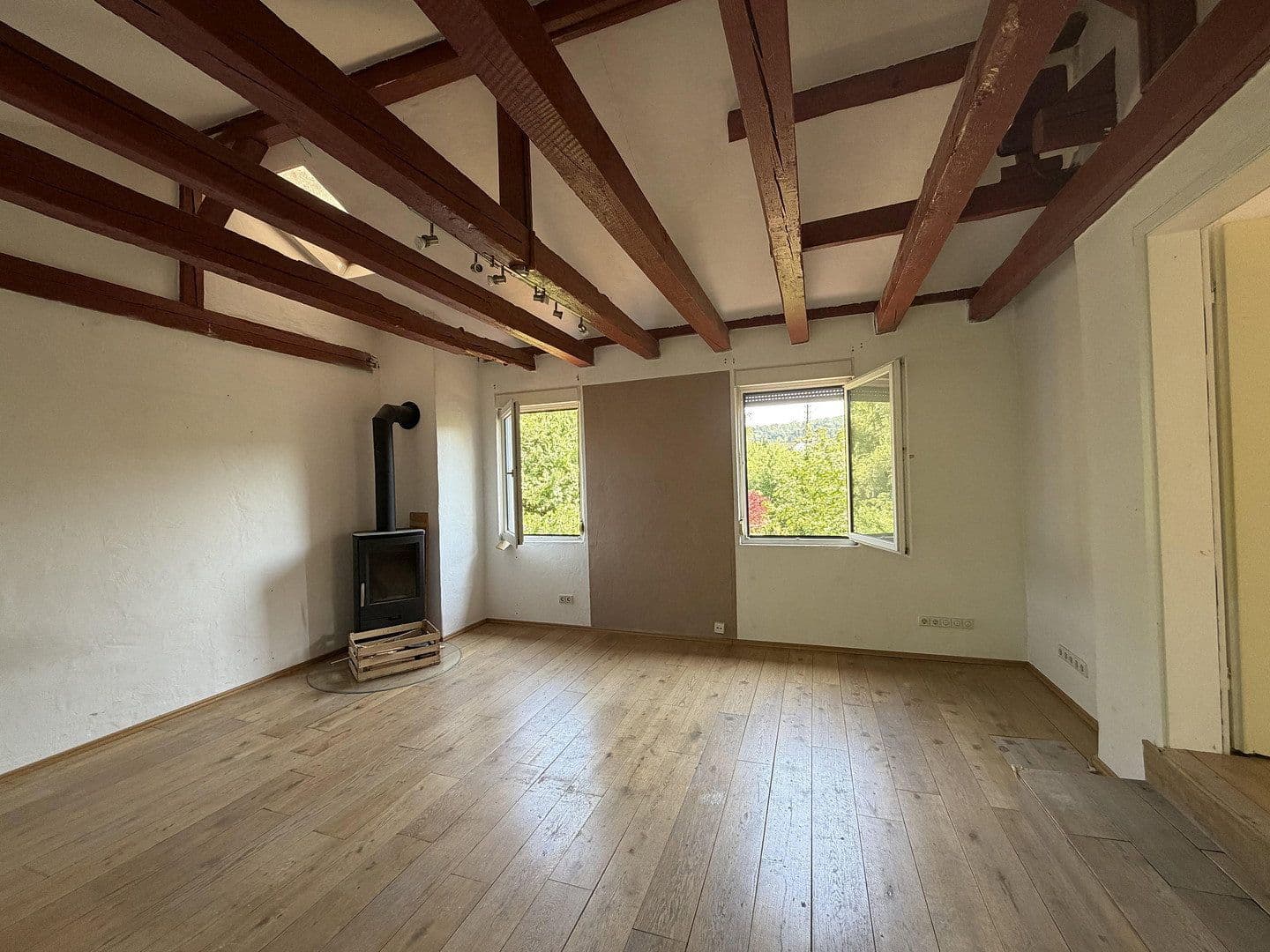 Predaj domu 185 m², pozemok 3.358 m², Adelsheim, Bádensko-Wurttembersko Predaj domu 185 m², pozemok 3.358 m², Adelsheim, Bádensko-Wurttembersko