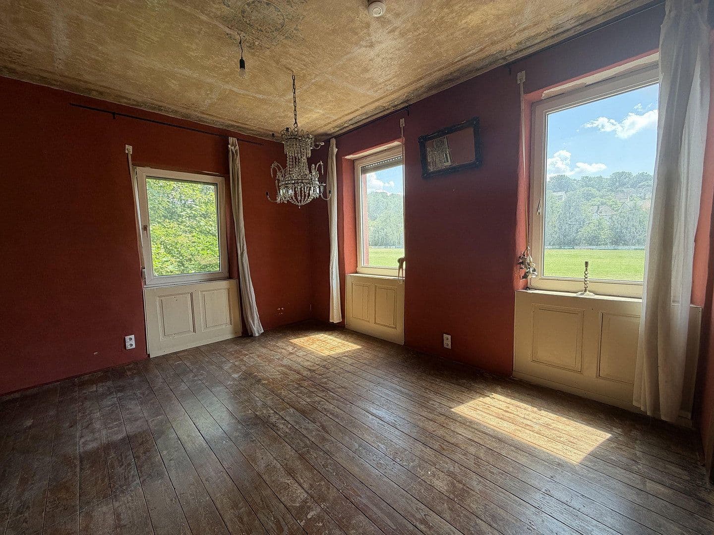 Predaj domu 185 m², pozemok 3.358 m², Adelsheim, Bádensko-Wurttembersko Predaj domu 185 m², pozemok 3.358 m², Adelsheim, Bádensko-Wurttembersko