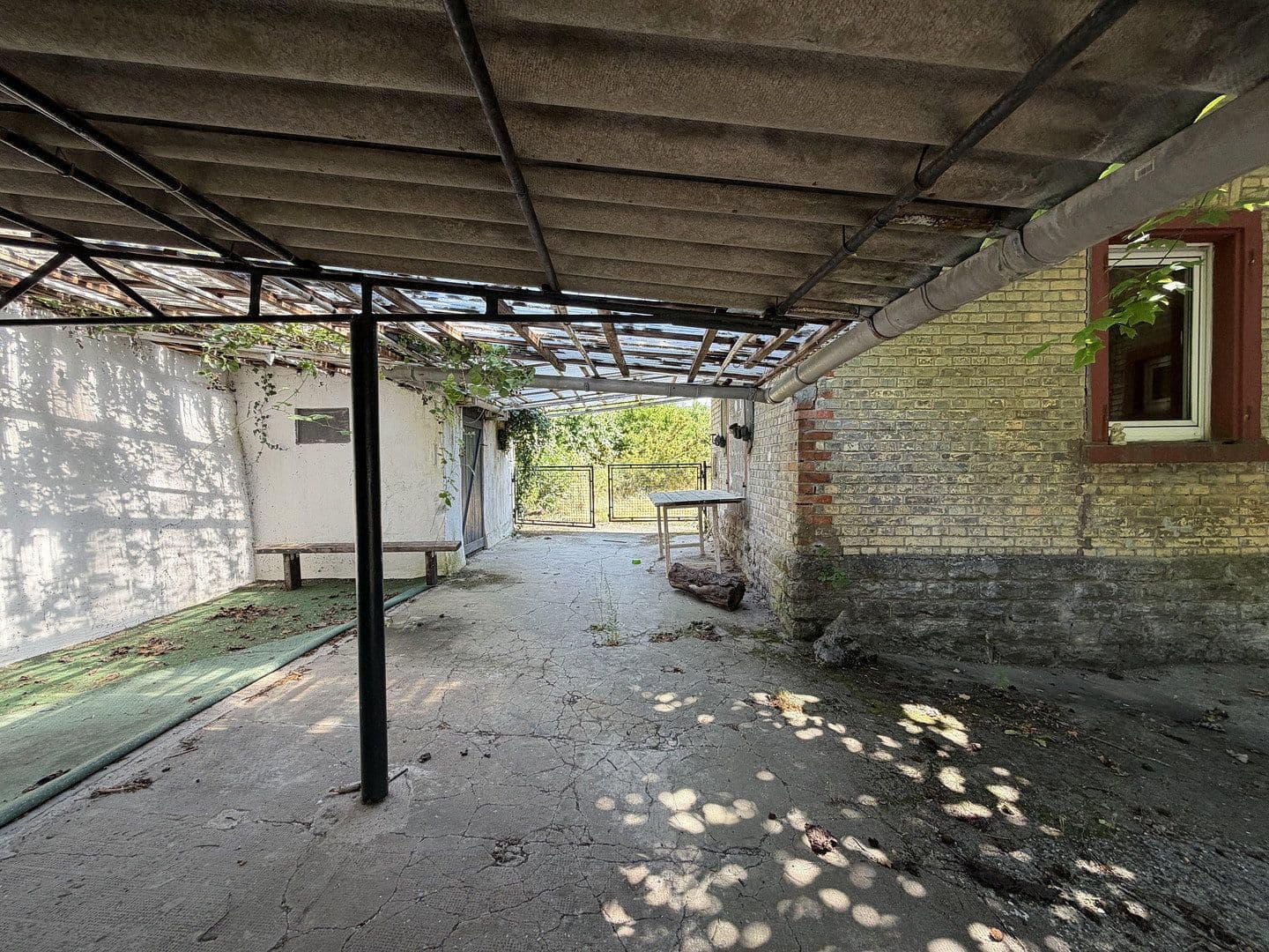 Predaj domu 185 m², pozemok 3.358 m², Adelsheim, Bádensko-Wurttembersko Predaj domu 185 m², pozemok 3.358 m², Adelsheim, Bádensko-Wurttembersko