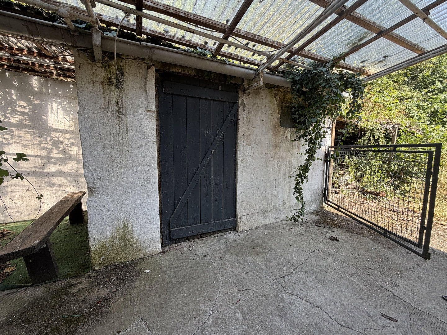 Predaj domu 185 m², pozemok 3.358 m², Adelsheim, Bádensko-Wurttembersko Predaj domu 185 m², pozemok 3.358 m², Adelsheim, Bádensko-Wurttembersko