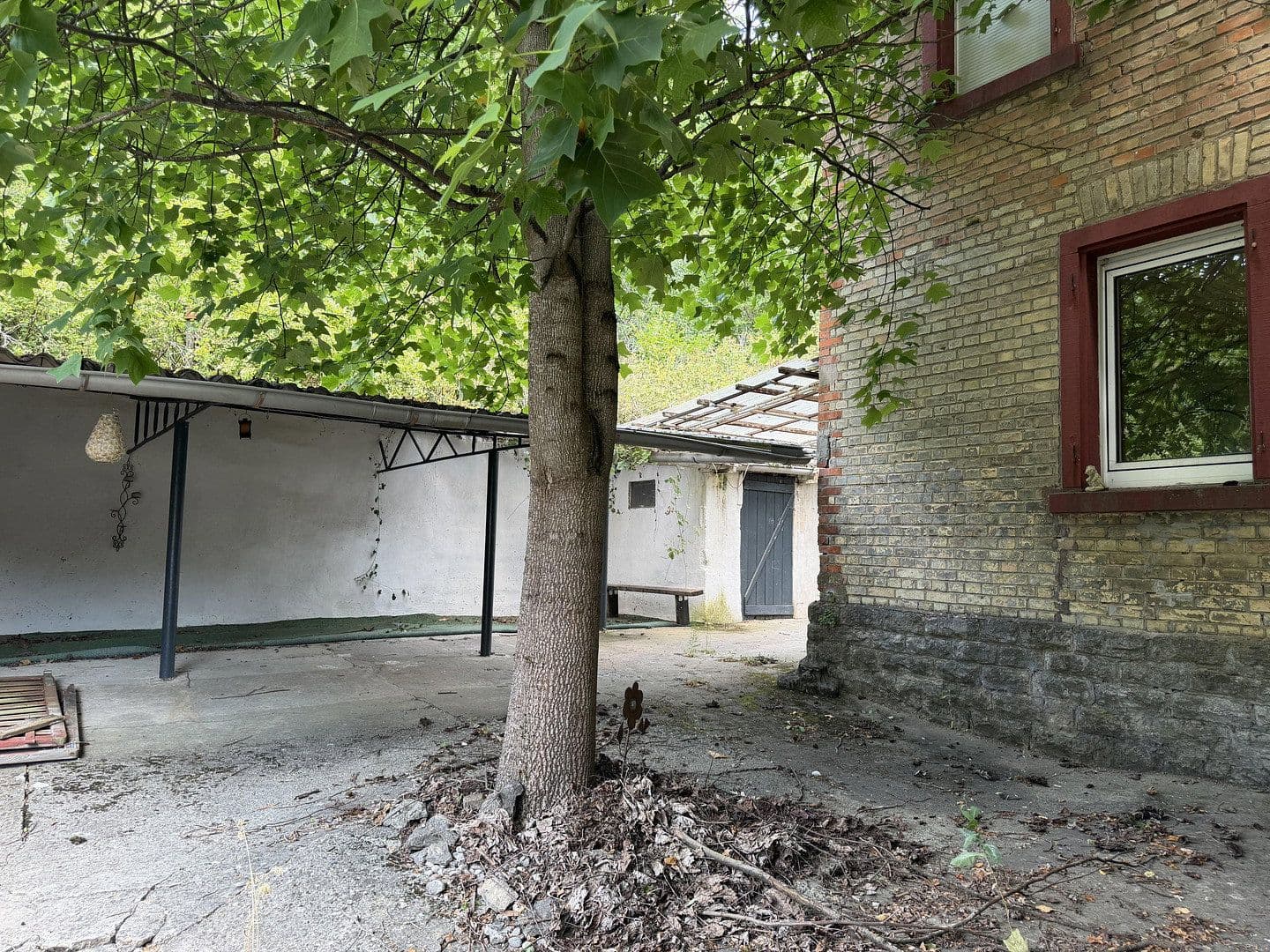 Predaj domu 185 m², pozemok 3.358 m², Adelsheim, Bádensko-Wurttembersko Predaj domu 185 m², pozemok 3.358 m², Adelsheim, Bádensko-Wurttembersko