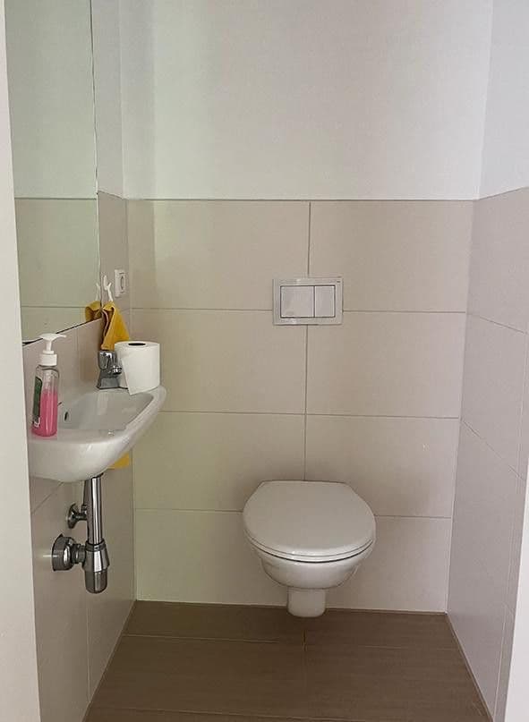 Prenájom bytu 2-izbový 80 m², Remscheid, Severné Porýnie - Westfálsko Prenájom bytu 2-izbový 80 m², Remscheid, Severné Porýnie - Westfálsko