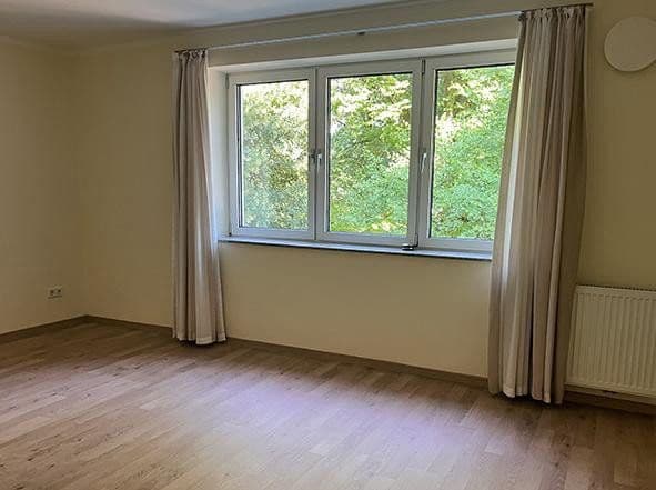 Prenájom bytu 2-izbový 80 m², Remscheid, Severné Porýnie - Westfálsko Prenájom bytu 2-izbový 80 m², Remscheid, Severné Porýnie - Westfálsko