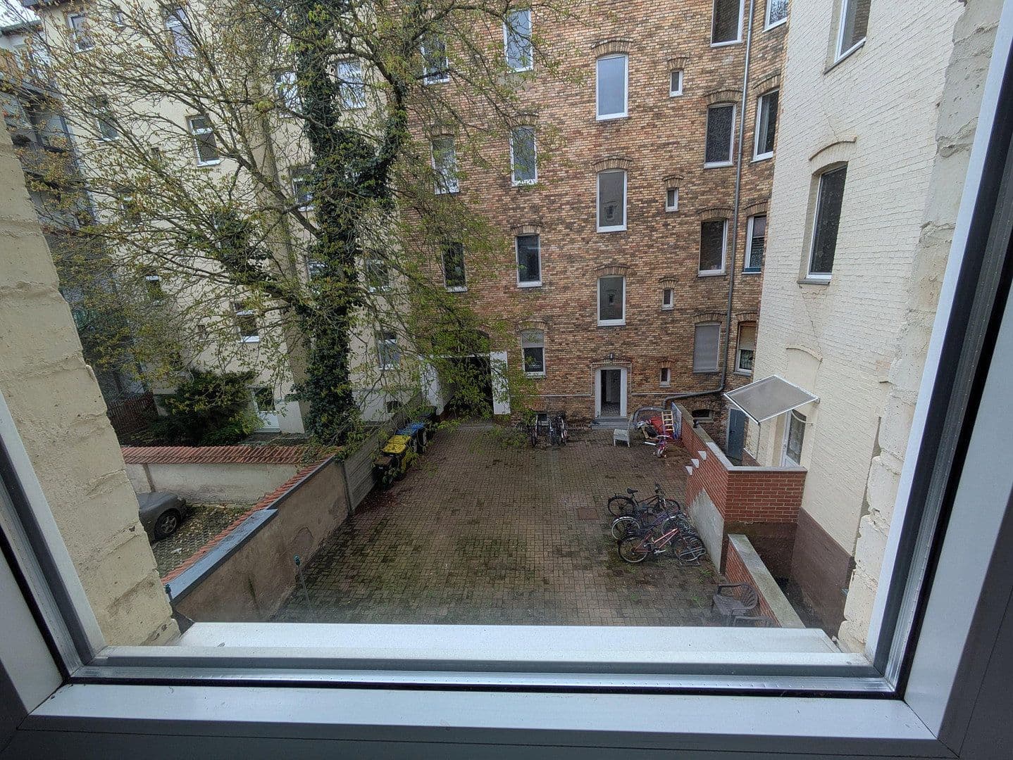 Prenájom bytu 2-izbový 37 m², Thomasiusstr. 12, Halle, Sasko-Anhaltsko Prenájom bytu 2-izbový 37 m², Thomasiusstr. 12, Halle, Sasko-Anhaltsko