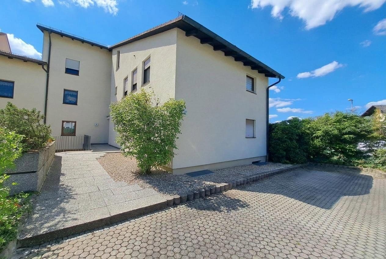 Prenájom bytu 2-izbový 47 m², Forchheim, Bavorsko Prenájom bytu 2-izbový 47 m², Forchheim, Bavorsko