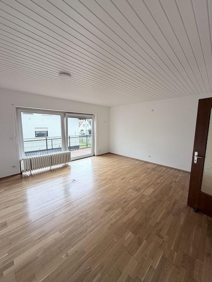 Prenájom bytu 4-izbový 104 m², Fronhausen, Hesensko Prenájom bytu 4-izbový 104 m², Fronhausen, Hesensko