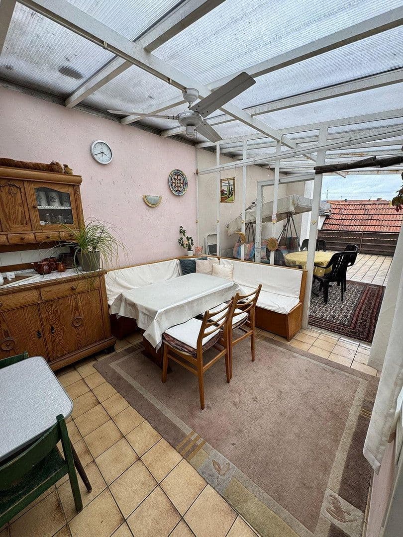 Predaj domu 264 m², pozemok 463 m², Philippsburg, Bádensko-Wurttembersko Predaj domu 264 m², pozemok 463 m², Philippsburg, Bádensko-Wurttembersko