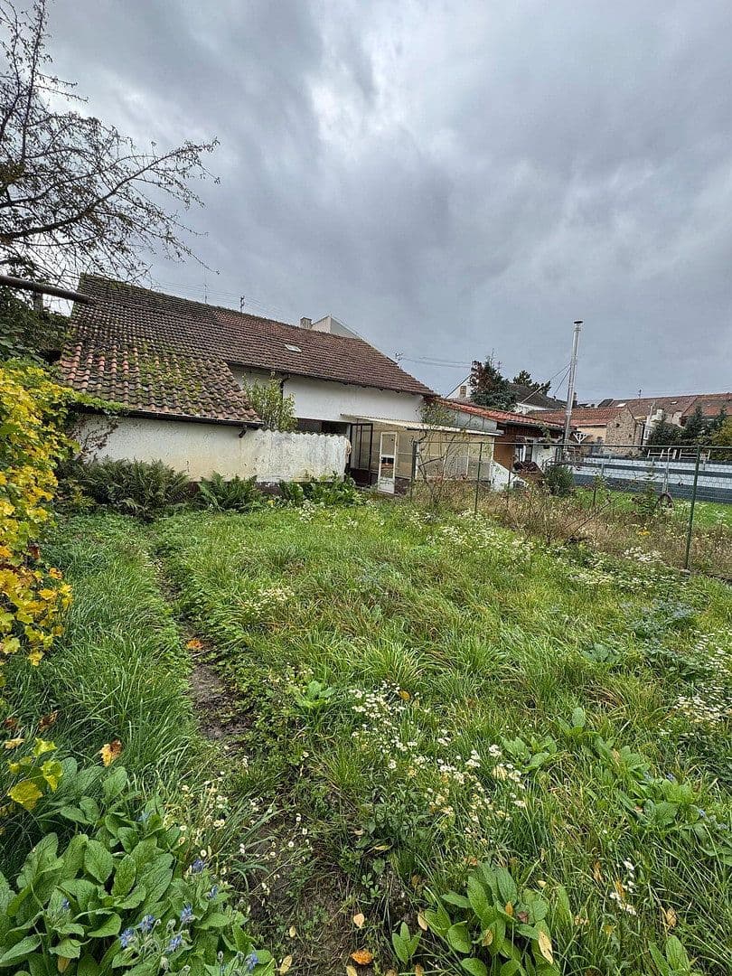 Predaj domu 264 m², pozemok 463 m², Philippsburg, Bádensko-Wurttembersko Predaj domu 264 m², pozemok 463 m², Philippsburg, Bádensko-Wurttembersko