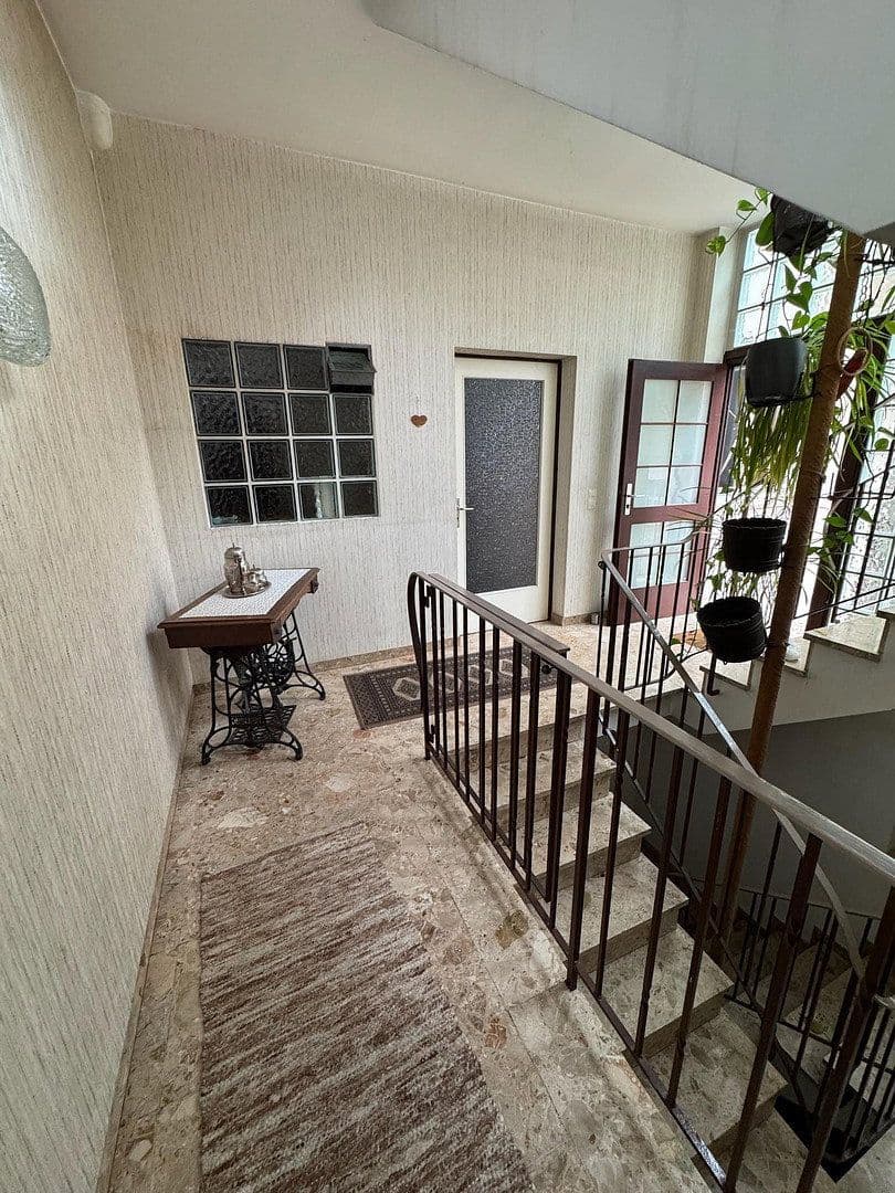 Predaj domu 264 m², pozemok 463 m², Philippsburg, Bádensko-Wurttembersko Predaj domu 264 m², pozemok 463 m², Philippsburg, Bádensko-Wurttembersko