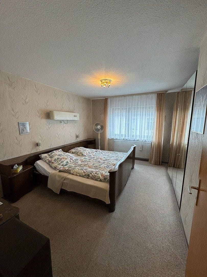 Predaj domu 264 m², pozemok 463 m², Philippsburg, Bádensko-Wurttembersko Predaj domu 264 m², pozemok 463 m², Philippsburg, Bádensko-Wurttembersko
