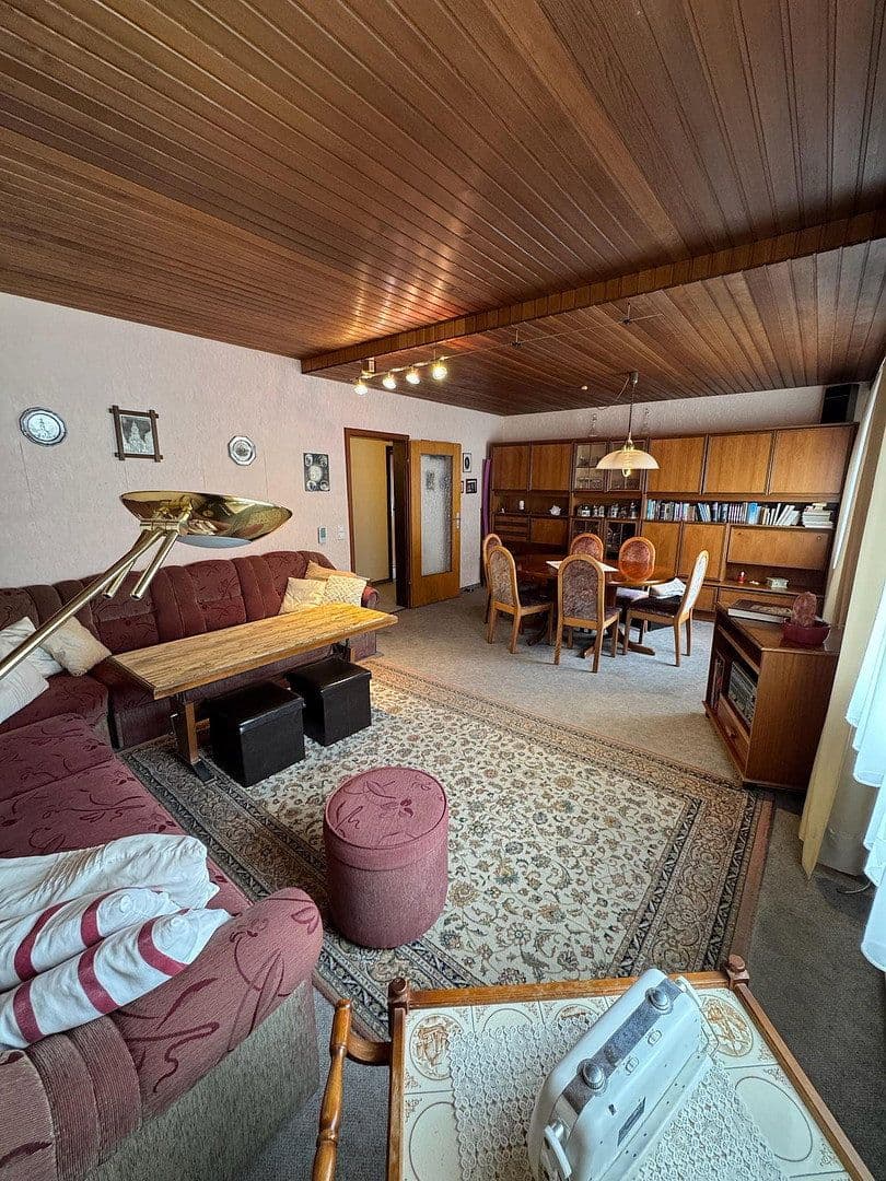 Predaj domu 264 m², pozemok 463 m², Philippsburg, Bádensko-Wurttembersko Predaj domu 264 m², pozemok 463 m², Philippsburg, Bádensko-Wurttembersko