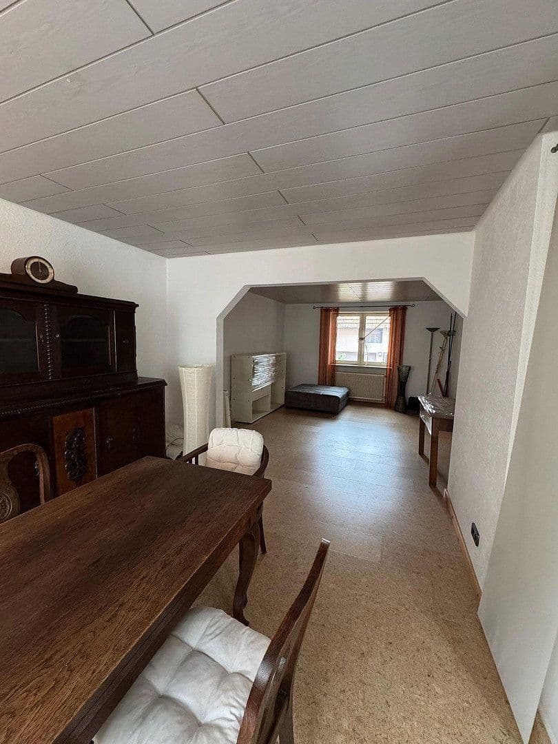 Predaj domu 264 m², pozemok 463 m², Philippsburg, Bádensko-Wurttembersko Predaj domu 264 m², pozemok 463 m², Philippsburg, Bádensko-Wurttembersko