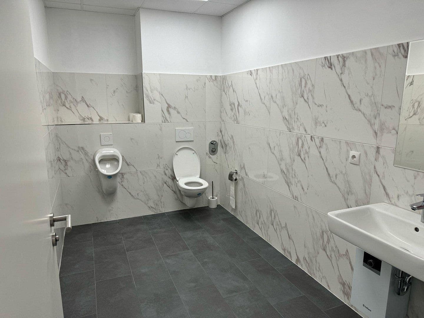 Prenájom kancelárie 30 m², Henstedt-Ulzburg, Šlezvicko-Holštajnsko Prenájom kancelárie 30 m², Henstedt-Ulzburg, Šlezvicko-Holštajnsko