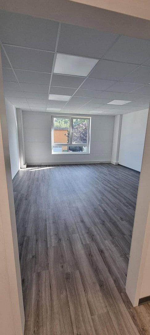 Prenájom kancelárie 30 m², Henstedt-Ulzburg, Šlezvicko-Holštajnsko Prenájom kancelárie 30 m², Henstedt-Ulzburg, Šlezvicko-Holštajnsko