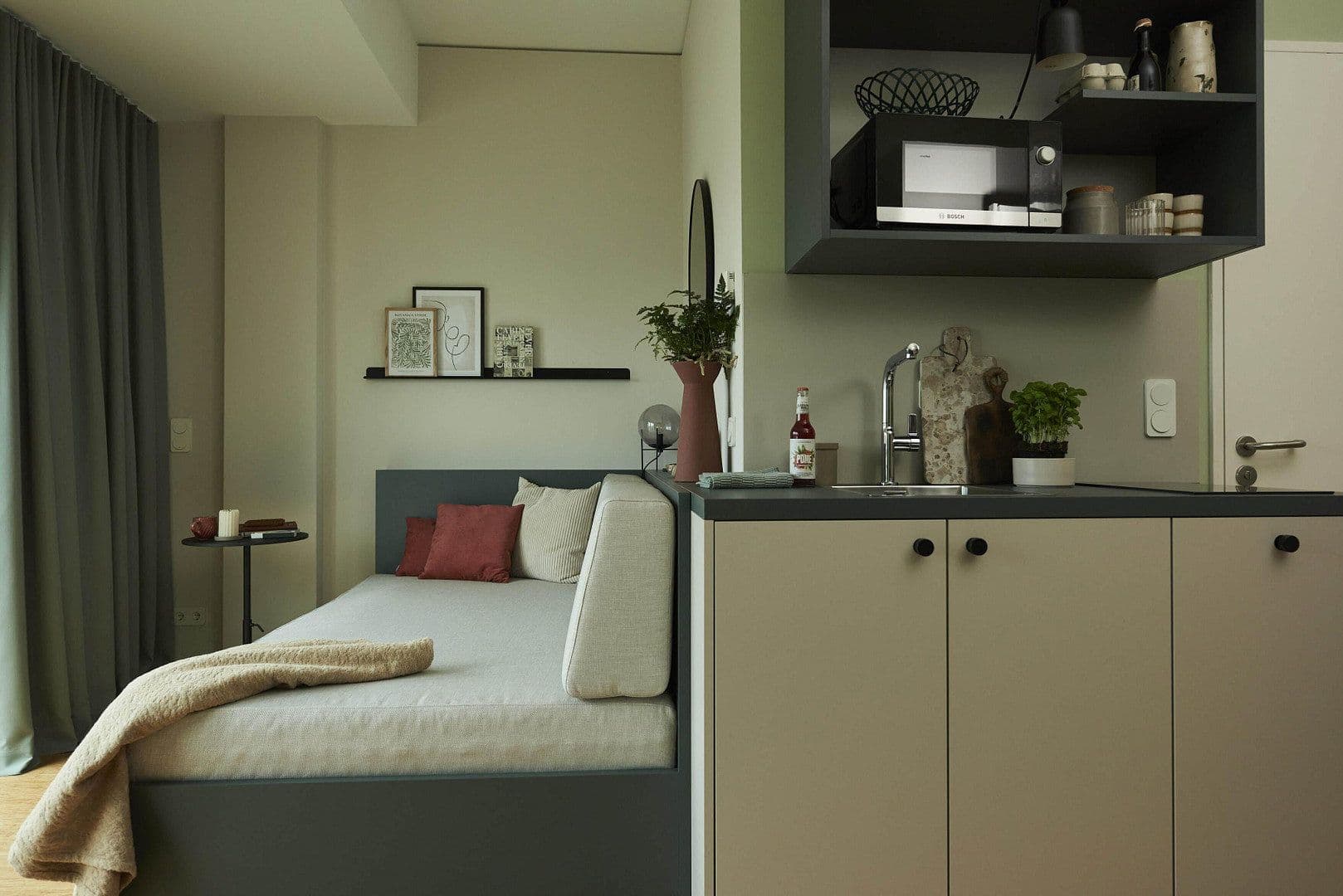 Prenájom bytu 1-izbový 25 m², Berlin, Berlín Prenájom bytu 1-izbový 25 m², Berlin, Berlín