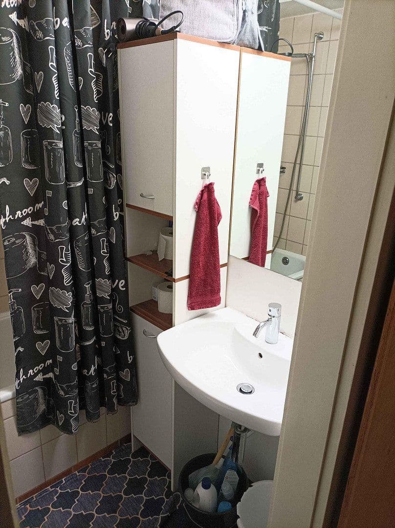Prenájom bytu 1-izbový 28 m², Aachen, Severné Porýnie - Westfálsko Prenájom bytu 1-izbový 28 m², Aachen, Severné Porýnie - Westfálsko