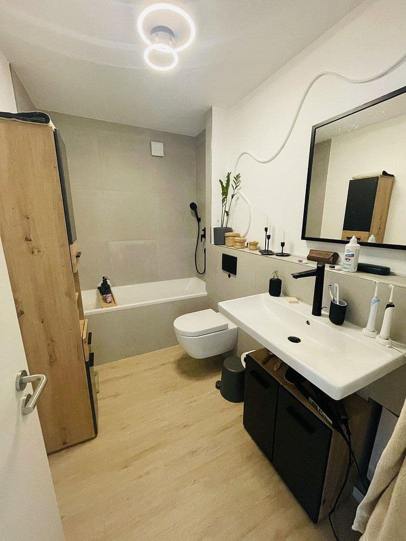 Prenájom bytu 4-izbový 91 m², Raupelsweg 9, Mainz, Porýnie-Falcko Prenájom bytu 4-izbový 91 m², Raupelsweg 9, Mainz, Porýnie-Falcko