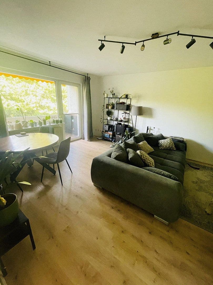 Prenájom bytu 4-izbový 91 m², Raupelsweg 9, Mainz, Porýnie-Falcko Prenájom bytu 4-izbový 91 m², Raupelsweg 9, Mainz, Porýnie-Falcko