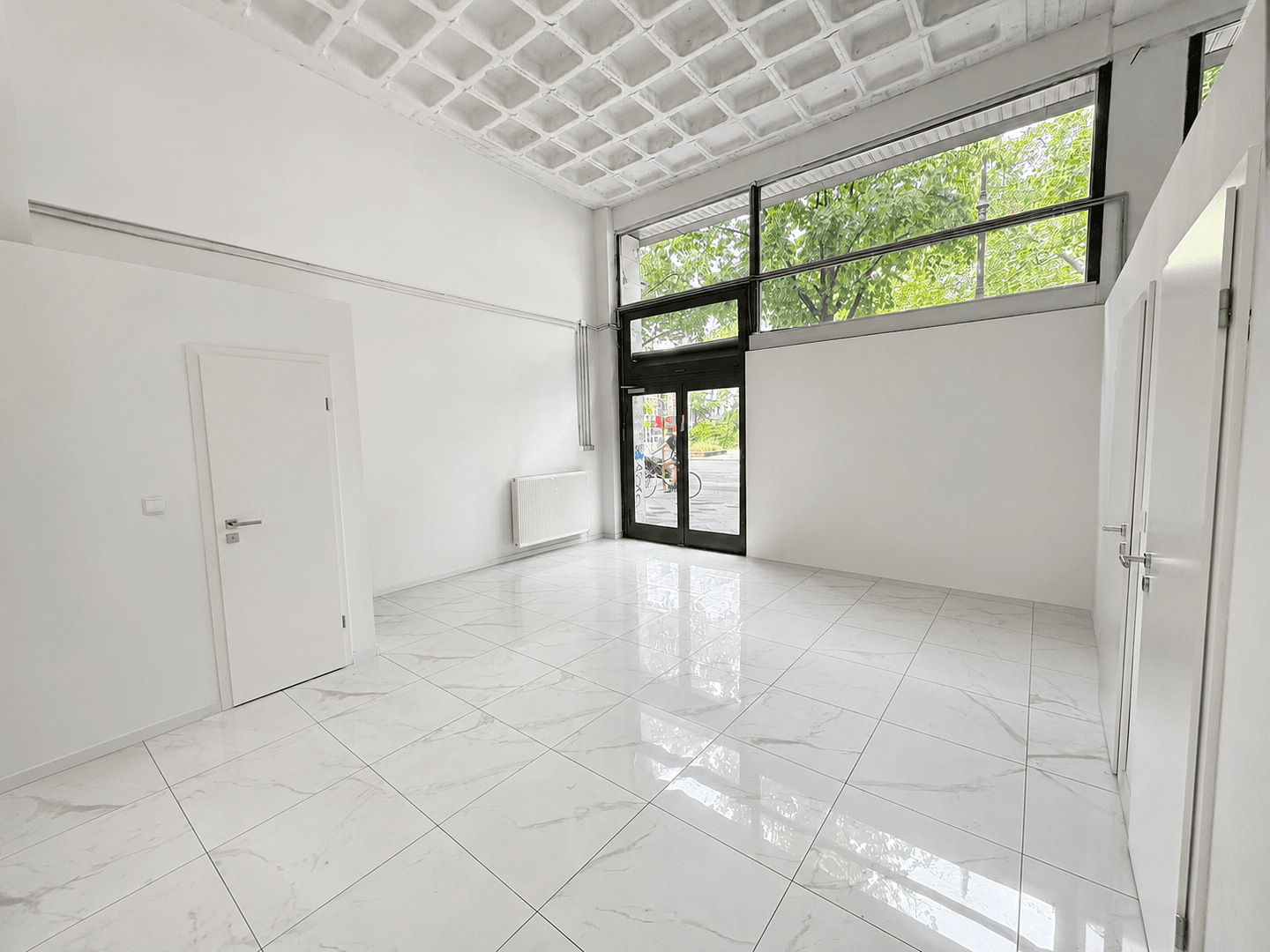 Prenájom nebytového priestoru 79 m², Gneisenaustr. 2, Berlin, Berlín Prenájom nebytového priestoru 79 m², Gneisenaustr. 2, Berlin, Berlín