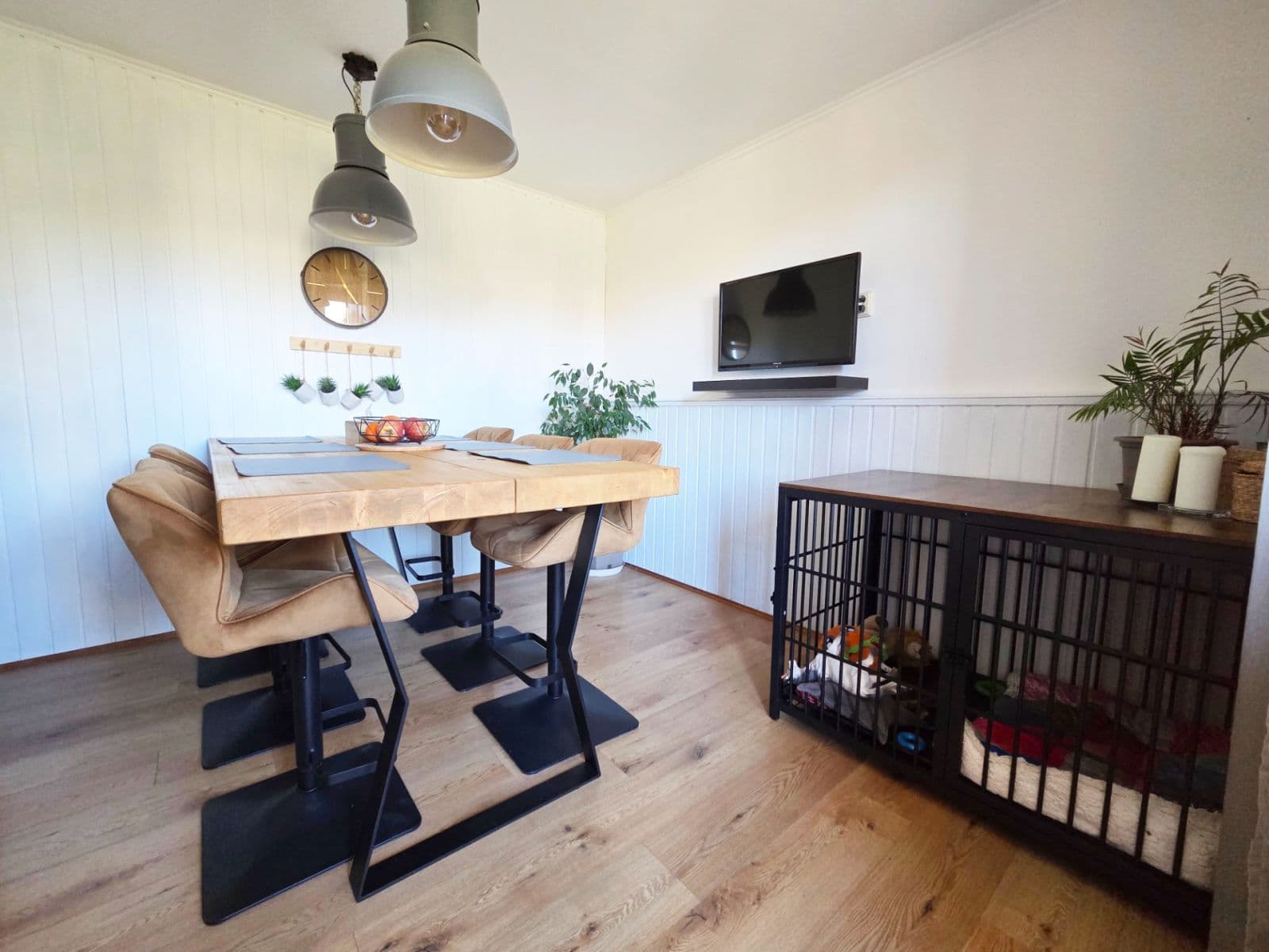 Predaj bytu 4-izbový 110 m², Vyšehradská, Český Krumlov, Jihočeský kraj Predaj bytu 4-izbový 110 m², Vyšehradská, Český Krumlov, Jihočeský kraj