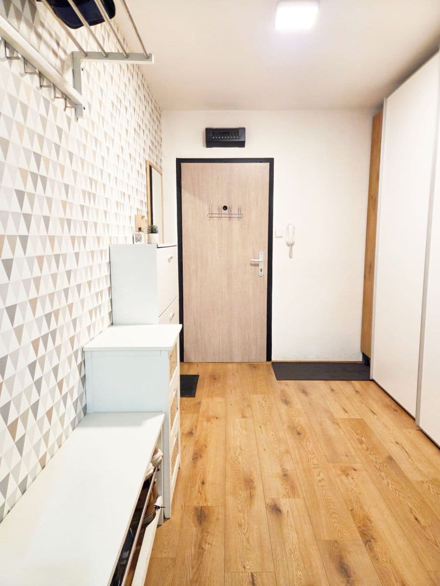 Predaj bytu 4-izbový 110 m², Vyšehradská, Český Krumlov, Jihočeský kraj Predaj bytu 4-izbový 110 m², Vyšehradská, Český Krumlov, Jihočeský kraj