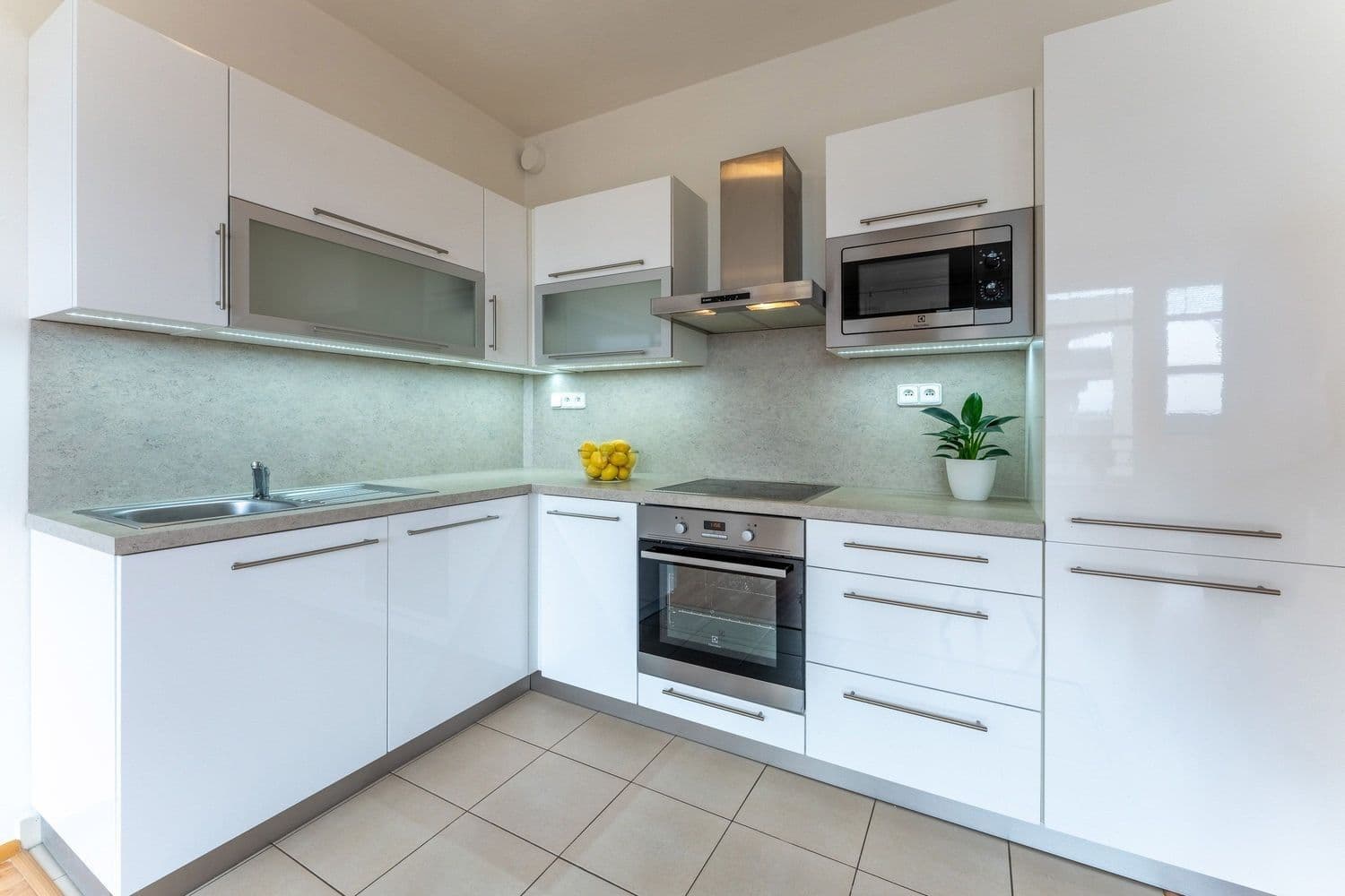 Predaj bytu 1-izbový 38 m², Míšovická, Praha, Praha Predaj bytu 1-izbový 38 m², Míšovická, Praha, Praha