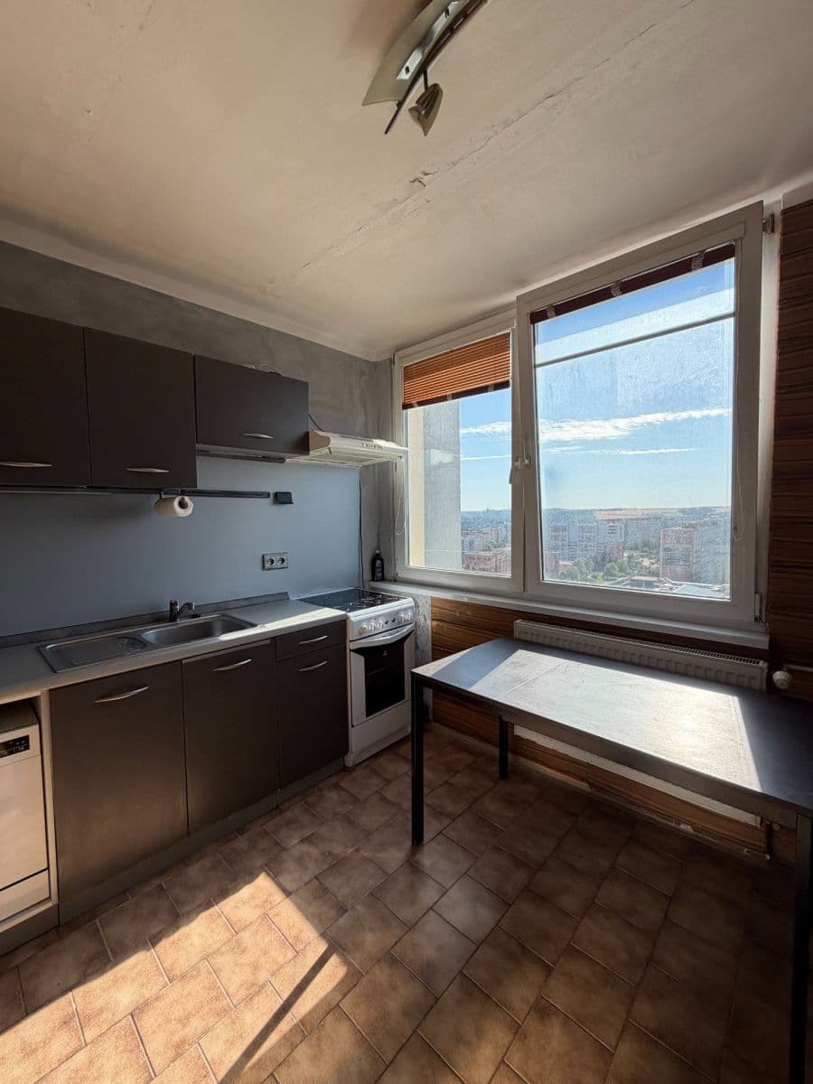 Prenájom bytu 1-izbový 38 m², Olštýnská, Praha, Praha Prenájom bytu 1-izbový 38 m², Olštýnská, Praha, Praha